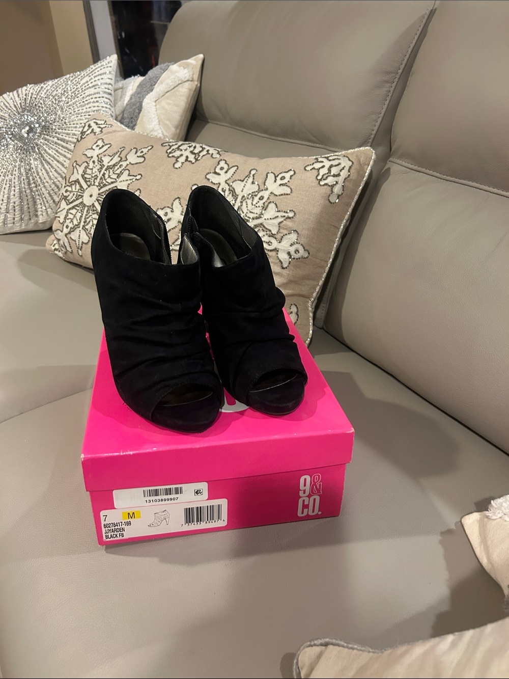 Women's Black Open-Toe Suede Mule Booties